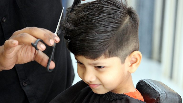 Can Your Child Catch Lice From a Haircut?