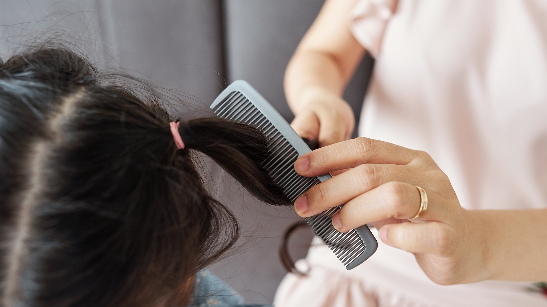 Upgraded: Vinegar Loosens Nits but Won’t Kill Lice